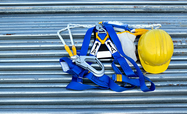 Safety harness and hardhat.